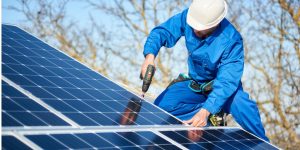 Installation Maintenance Panneaux Solaires Photovoltaïques à Montaigut-sur-Save